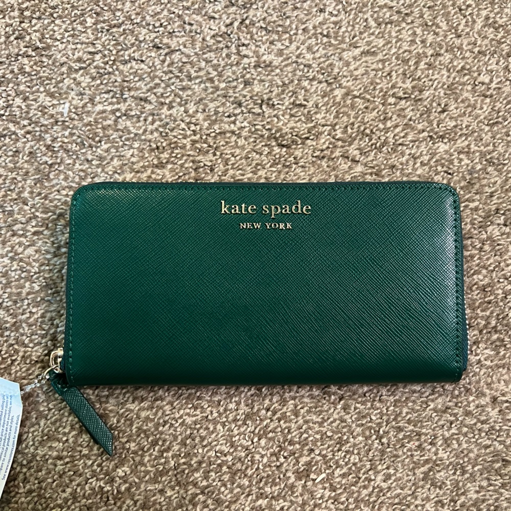 NWT Kate Spade Chelsea Wallet